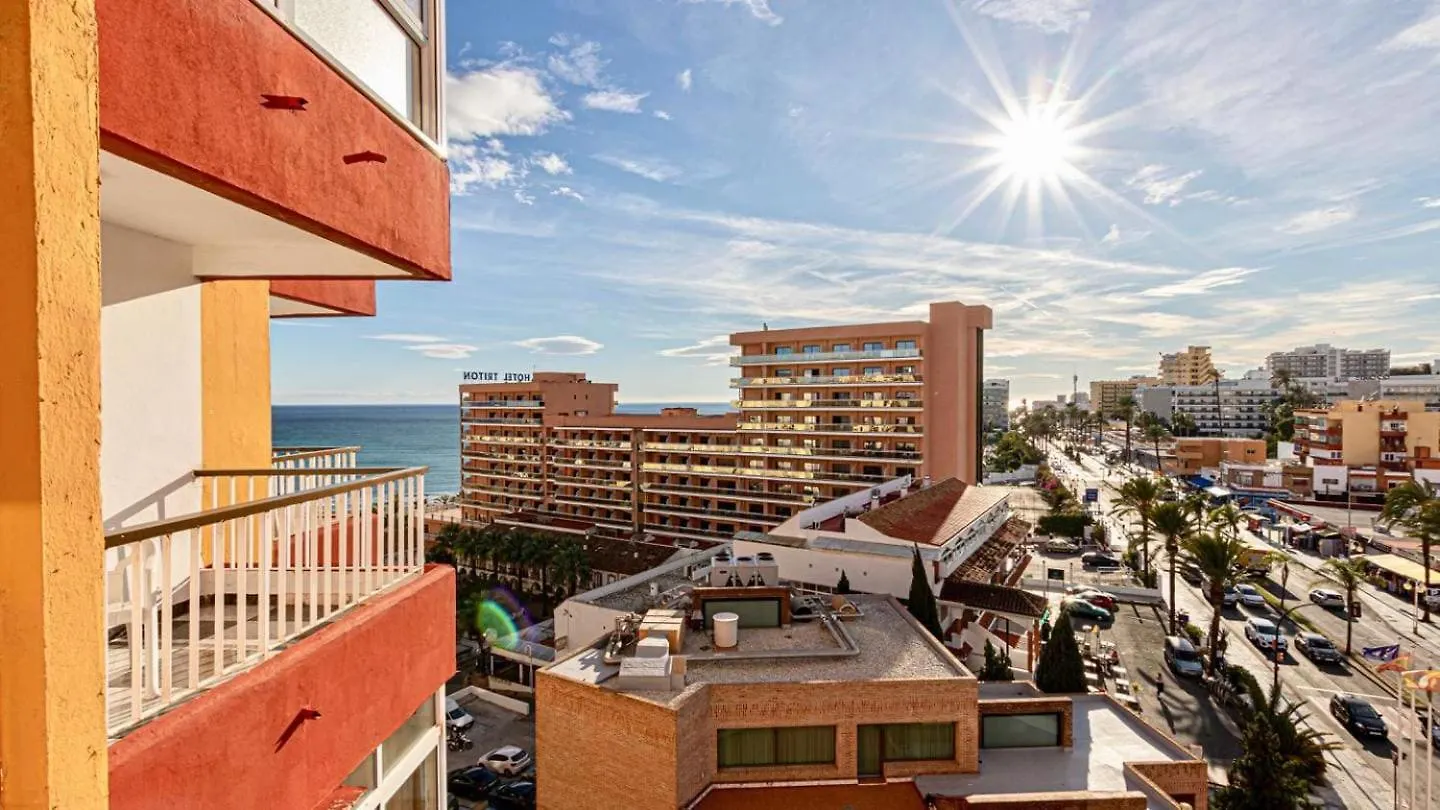 Apartment 797 Holiday Rentals- Amplio Estudio En Puerto Marina Benalmadena Spain