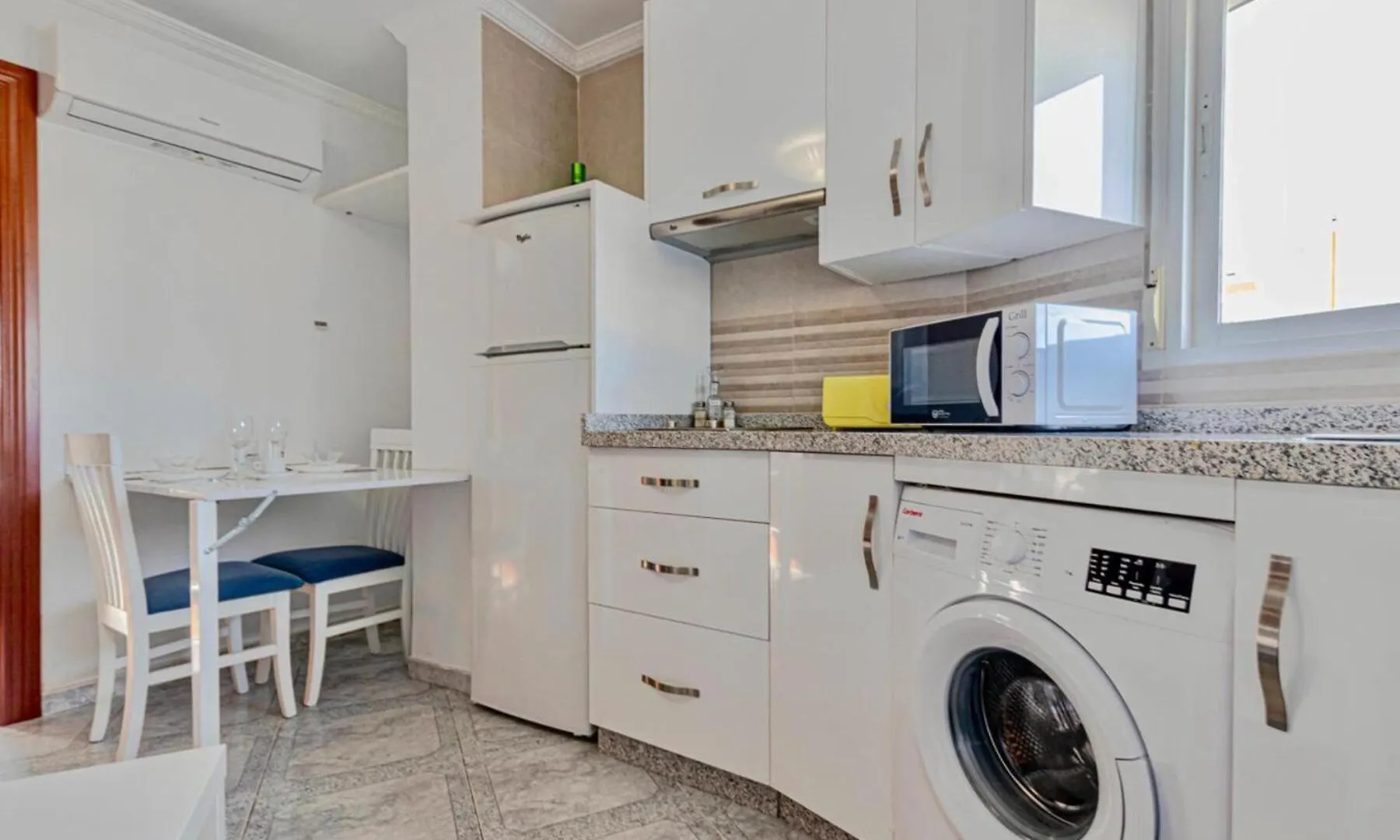 Apartment 797 Holiday Rentals- Amplio Estudio En Puerto Marina Benalmadena